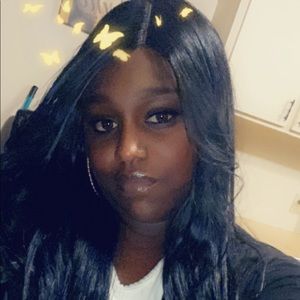 Meet your Posher, Annastasia